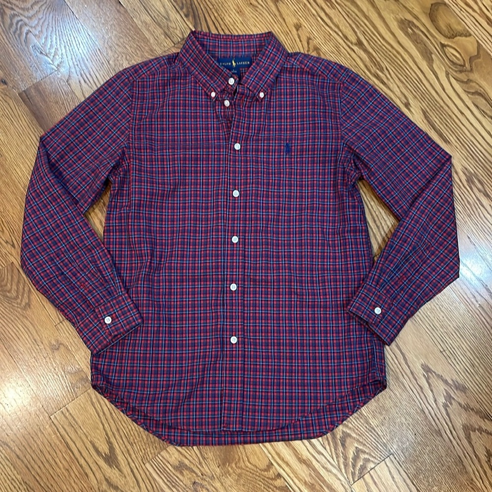 Boy’s Ralph Lauren Button Down Shirt. Size Large 14-16. Excellent Condition.